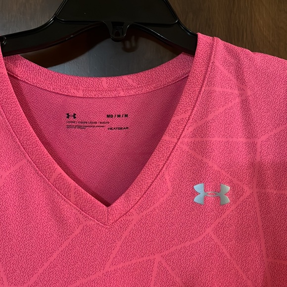 Under Armour tee - Picture 2 of 3